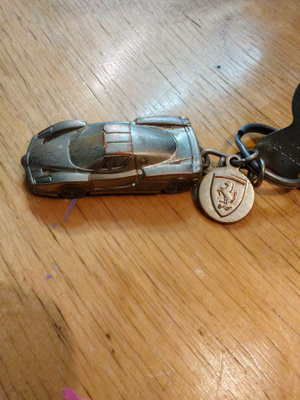 Avaimenperä ferrari