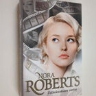 Nora Roberts : Valkokankaan varjot - pikkukuva 1
