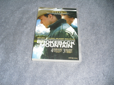 BROKEBACK MOUNTAIN (Heath Ledger)***