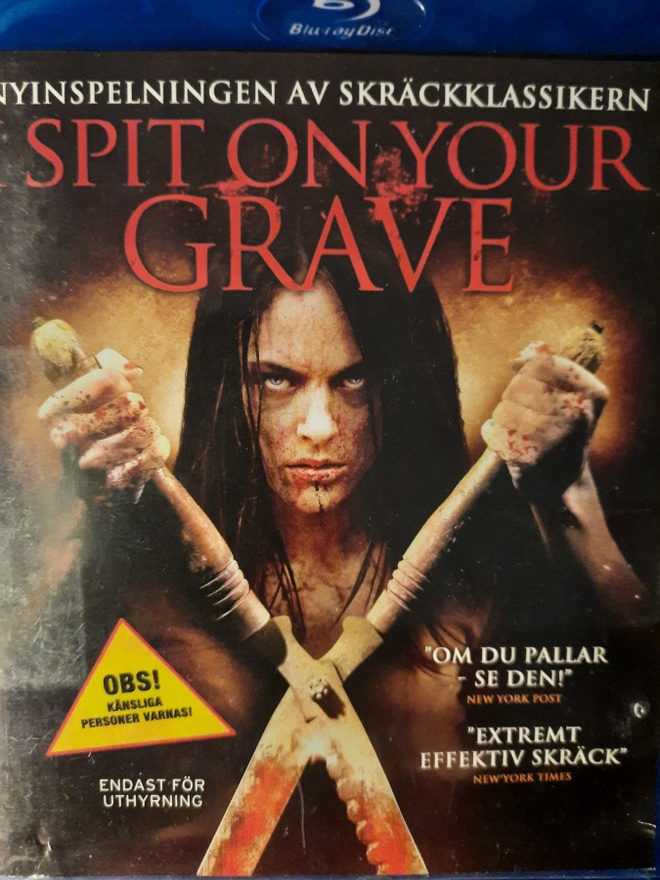I SPIT ON YOUR GRAVE  BLU-RAY
