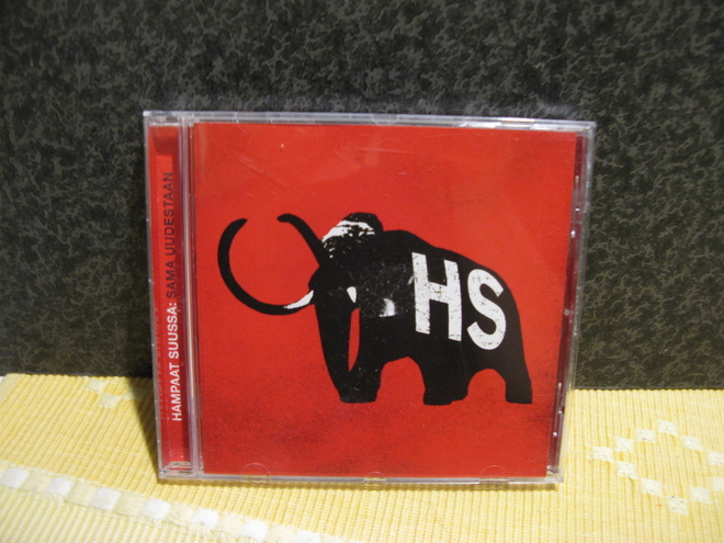 Hampaat Suussa-Sama uudestaan cd