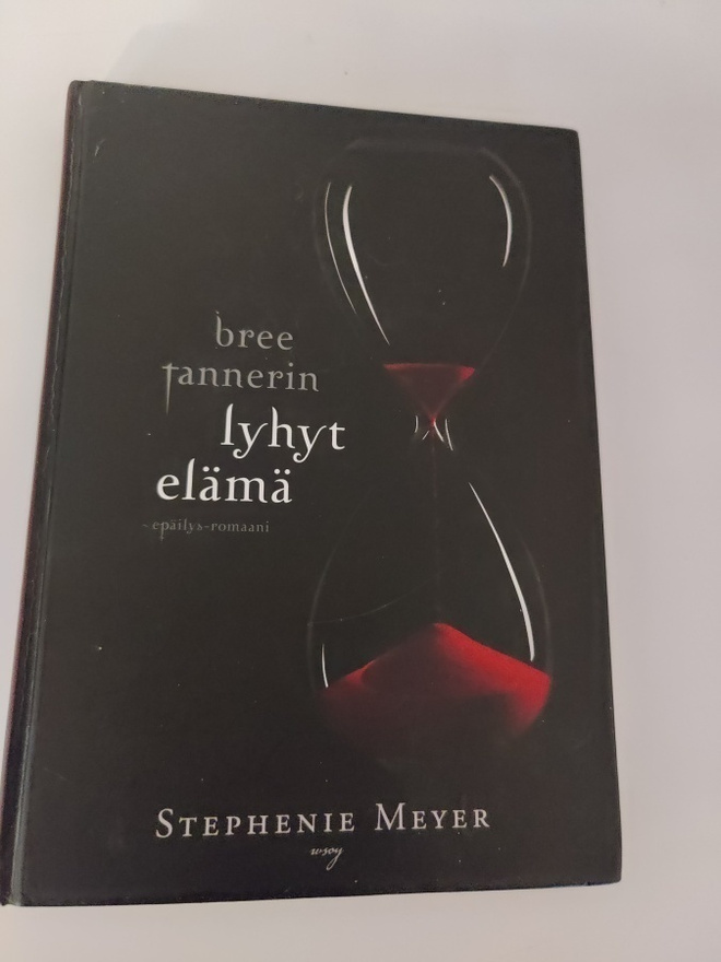Stephenie Meyer; Bree Tannerin lyhyt elämä