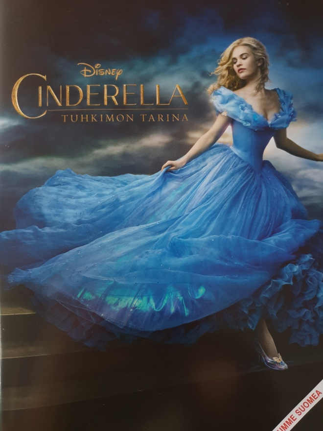 Cinderella Tuhkimon tarina (Cate Blanchett, Helena Bonham)