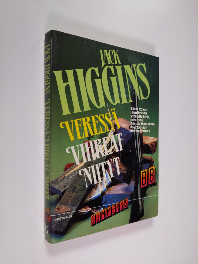 Jack Higgins : Veressä vihreät niityt