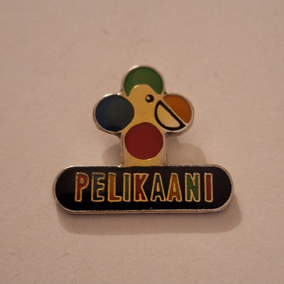 PELIKAANI PINSSI