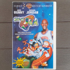 VHS: Space Jam (Bugs Bunny, Michael Jordan 1997) - pikkukuva 1