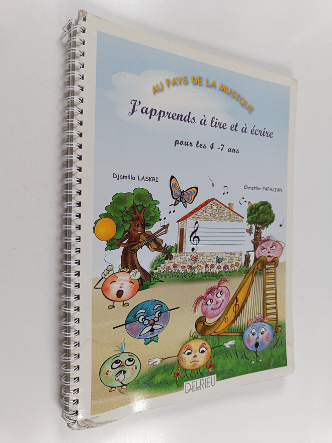 Au pays de la musique : J'apprends a lire et a ecrire