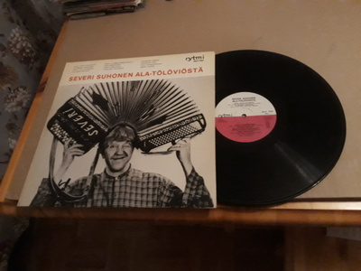 Esa Pakarinen - Severi Suhonen Ala-Tölöviöstä lp orig -66 ex