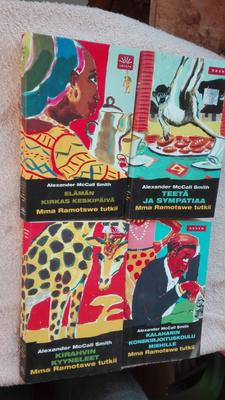 Alexander McCall Smith: Mma Ramotswe kirjat 1 Eur + toim.k.