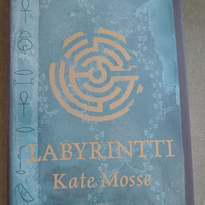 KATE MOSSE LABYRINTTI