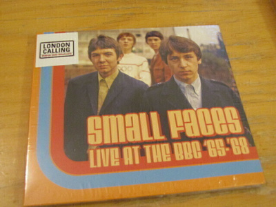 Small Faces Live at the BBC '65-'68 cd muoveissa.