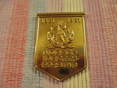 Norges Idrettsforbund 1861-1961.Norjan Urheiluliitto.