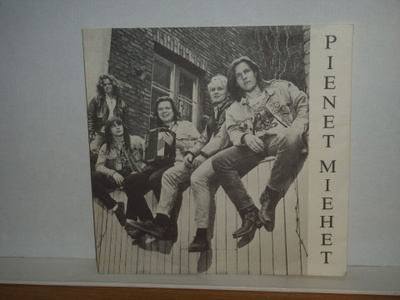 Pienet Miehet 7" 5 Laiskaa auringossa/Noita (ps)