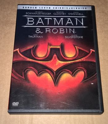 BATMAN & ROBIN 2 LEVYN ERIKOISJULKAISU