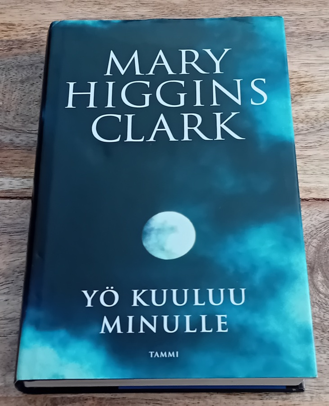 Mary Higgins Clark - Yö kuuluu minulle