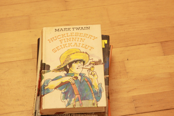 Mark Twain Huckleberry Finnin seikkailut C3