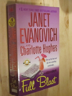 Janet Evanovich - Charlotte Hughes : Full Blast