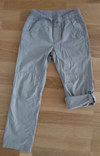 Kesähousut / caprit 128 cm - uudet