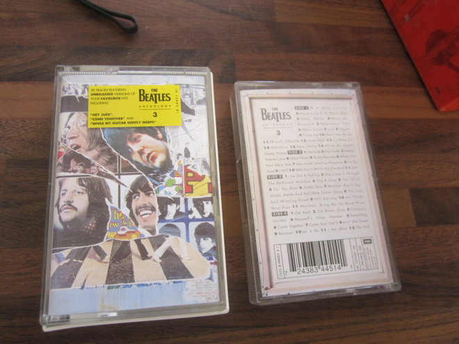 THE BEATLES ANTHOLOGY - HIENO TUPLA KASETTI