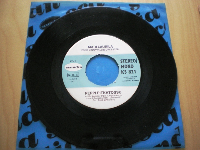 7" Mari Laurila: Peppi Pitkätossu / Peppi Pitkätossun jäähyv