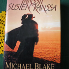 Michael Blake Tanssii susien kanssa sidottu kovakantinen - pikkukuva 1