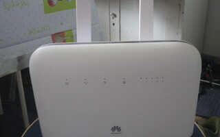 Huawei B715S-23C 4G LTE wifi reititin