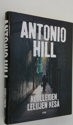 Antonio Hill : Kuolleiden lelujen kesä