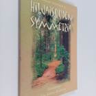 Hiljaisuuden symmetria - pikkukuva 1