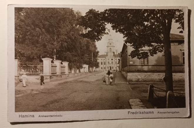 Hamina,  Aleksanterinkatu, katunäkymä, kirkko, ei p.