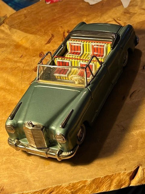 BANDAI (JAPANI) - 1950-60 luvun Mercedes Benz 2/9 AVOAUTO