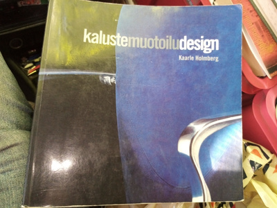HOLMBERG  : KALUSTEMUOTOILUDESIGN