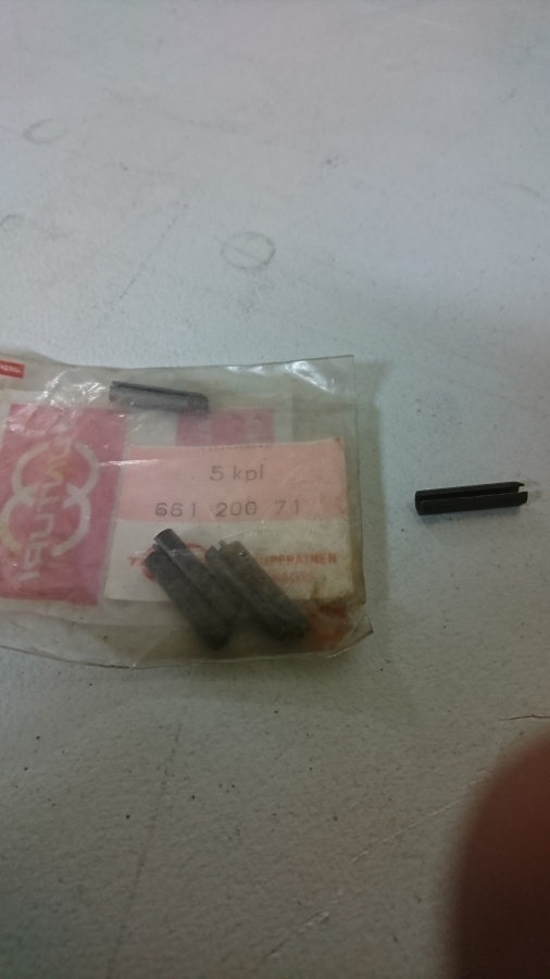 24mm keulaan jousisokka Tunturi ja Solifer