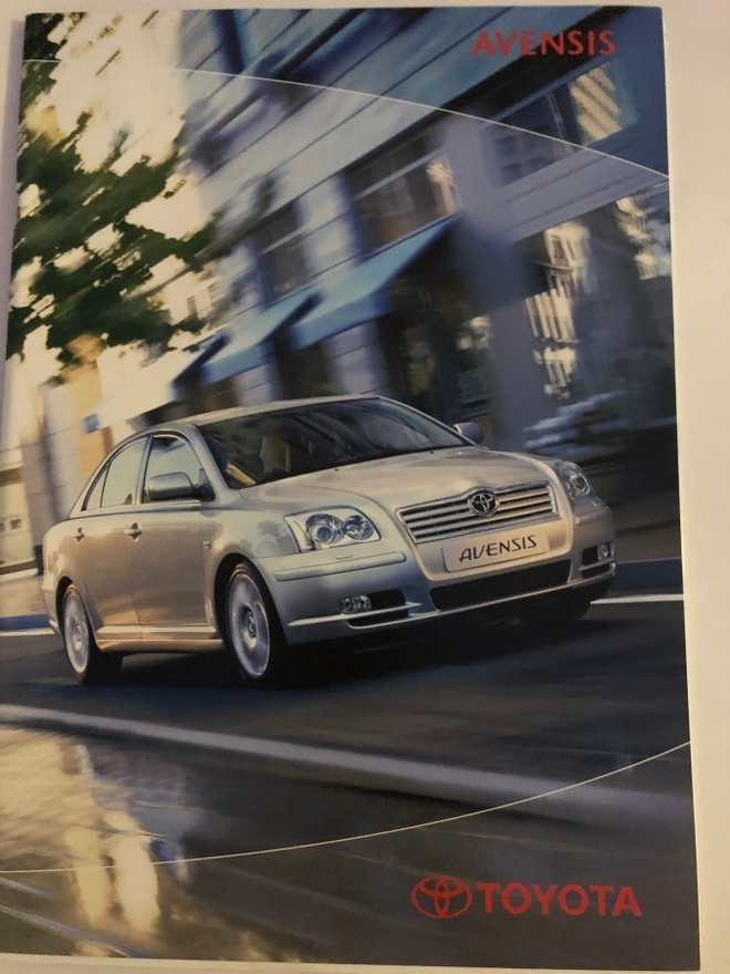 Myyntiesite - Toyota Avensis - 2003