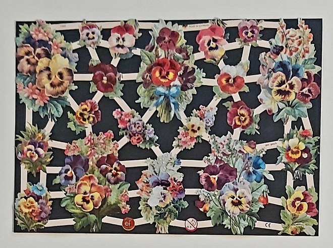 KIILTOKUVAT "Orvokit" Deco 16,5 x 23,5 cm