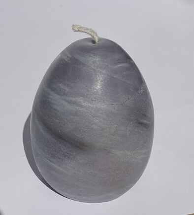 Mehiläisvahakynttilä - muna -tummanharmaa- 7 cm x 10 cm