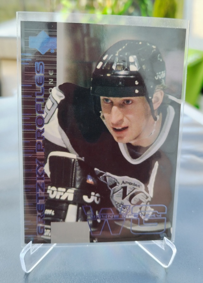 1999-00 Upper Deck Gretzky Profiles Wayne Gretzky #GP4