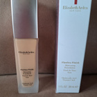 ELIZABETH ARDEN FLAWLESS FINISH HYALURONIC ACID UUSI MEIKKIV - pikkukuva 2