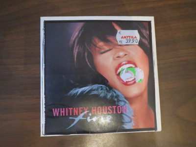 Whitney Houston: Fine CDS