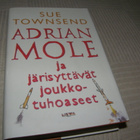 Sue Townsend Adrian Mole ja järisyttävät joukkotuhoaseet - pikkukuva 1
