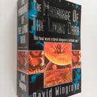David Wingrove : The Marriage of the Living Dark - pikkukuva 1