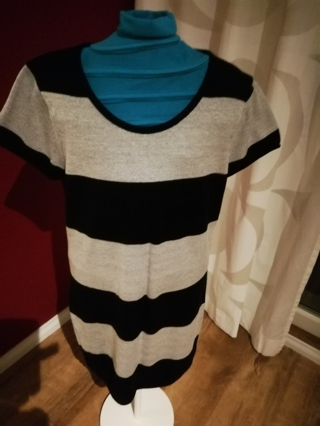 H&M Divided lyhythihainen puuvilla neule tunika kokoa 40