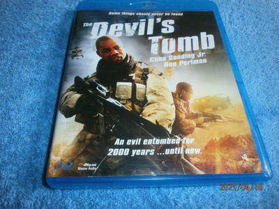 DEVIL`S  TOMB    -       Blu-ray