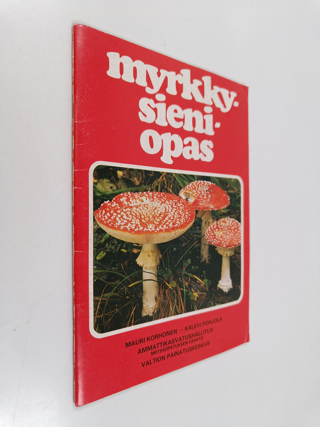 Mauri Korhonen : Myrkkysieniopas