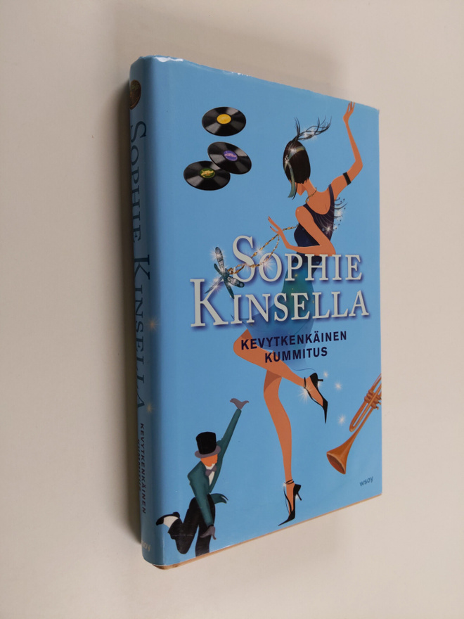 Sophie Kinsella : Kevytkenkäinen kummitus