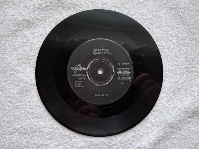 Kari Kuuva – Go-Go Sylvi / Isä Teki Mukin 7" single