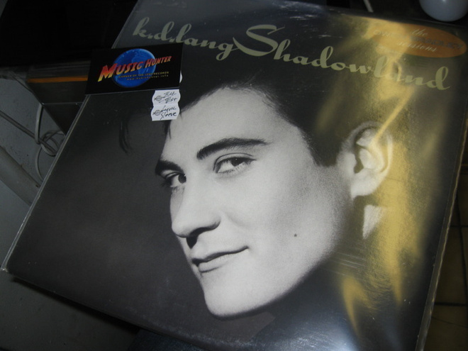 K. D. LANG - SHADOWLAND - KANADA -88 PAINOS EX+/EX+ LP