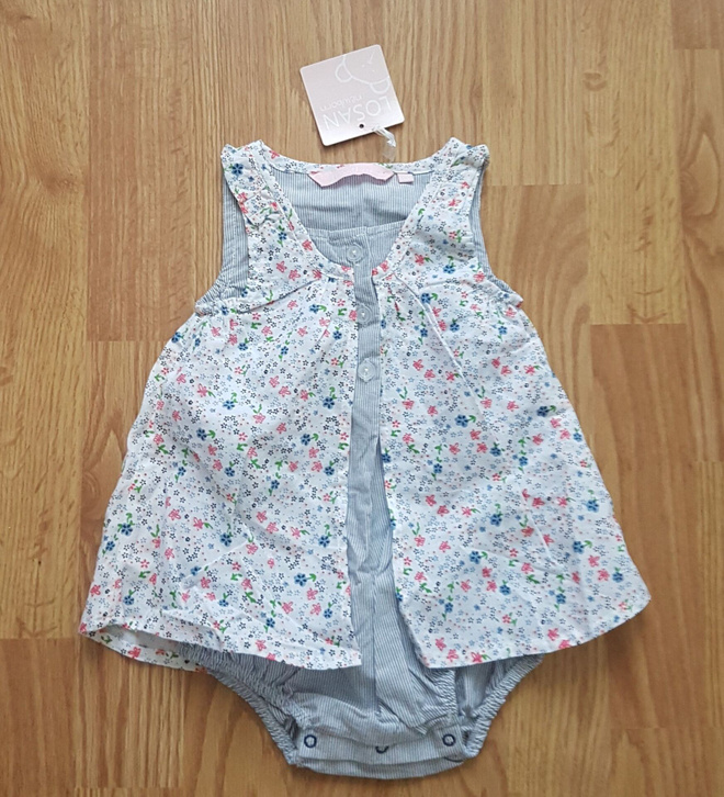 Uusi vaatepaketti vauvalle koko 62/68 cm sis.3 kpl