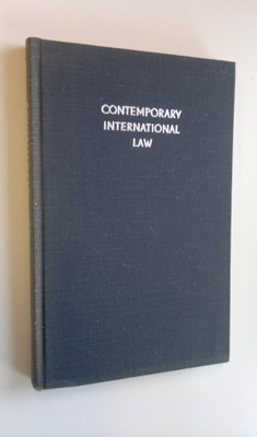 Grigory (toim.) Tunkin : Contemporary international law -...