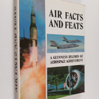Martin C. Windrow ym. : Air facts and feats : a record of... - pikkukuva 1