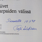 Tuija Lehtinen : Siivet varpaiden välissä (signeerattu) - pikkukuva 3